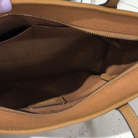 A Coach tote - Picture 3 of 4